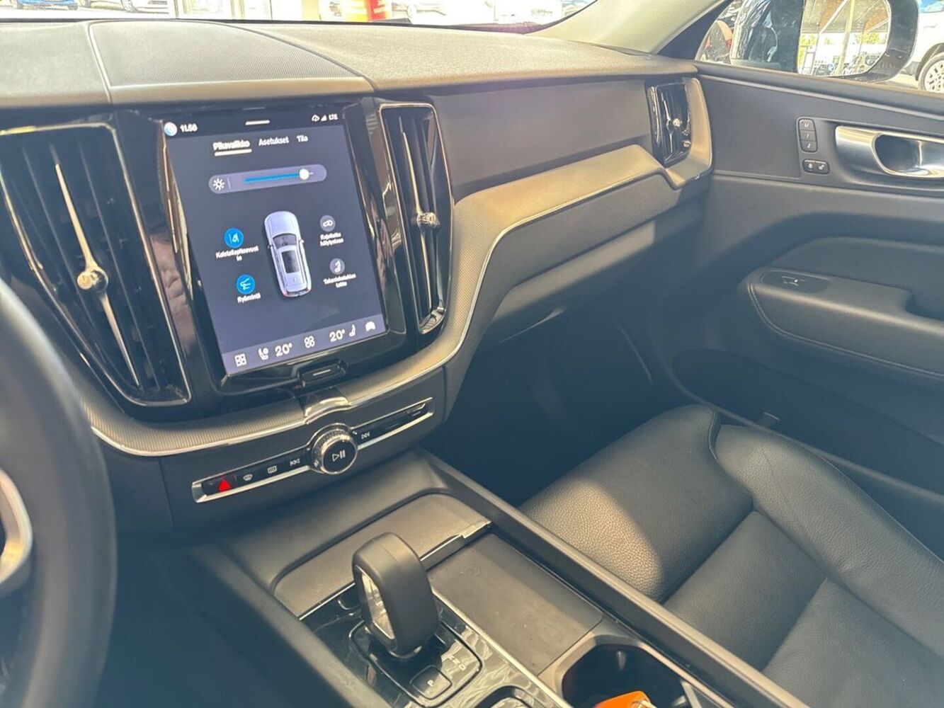 Volvo XC60 vaihtoauto