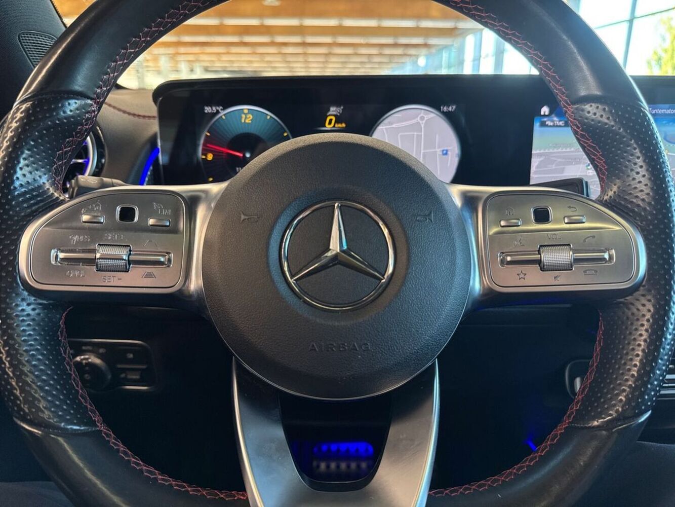 Mercedes-Benz EQB vaihtoauto
