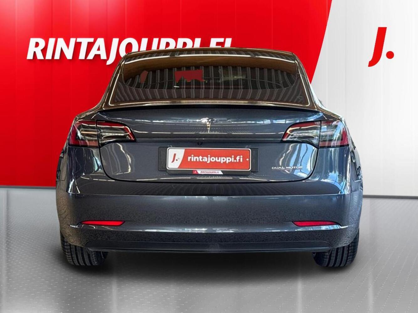 Tesla Model 3 vaihtoauto