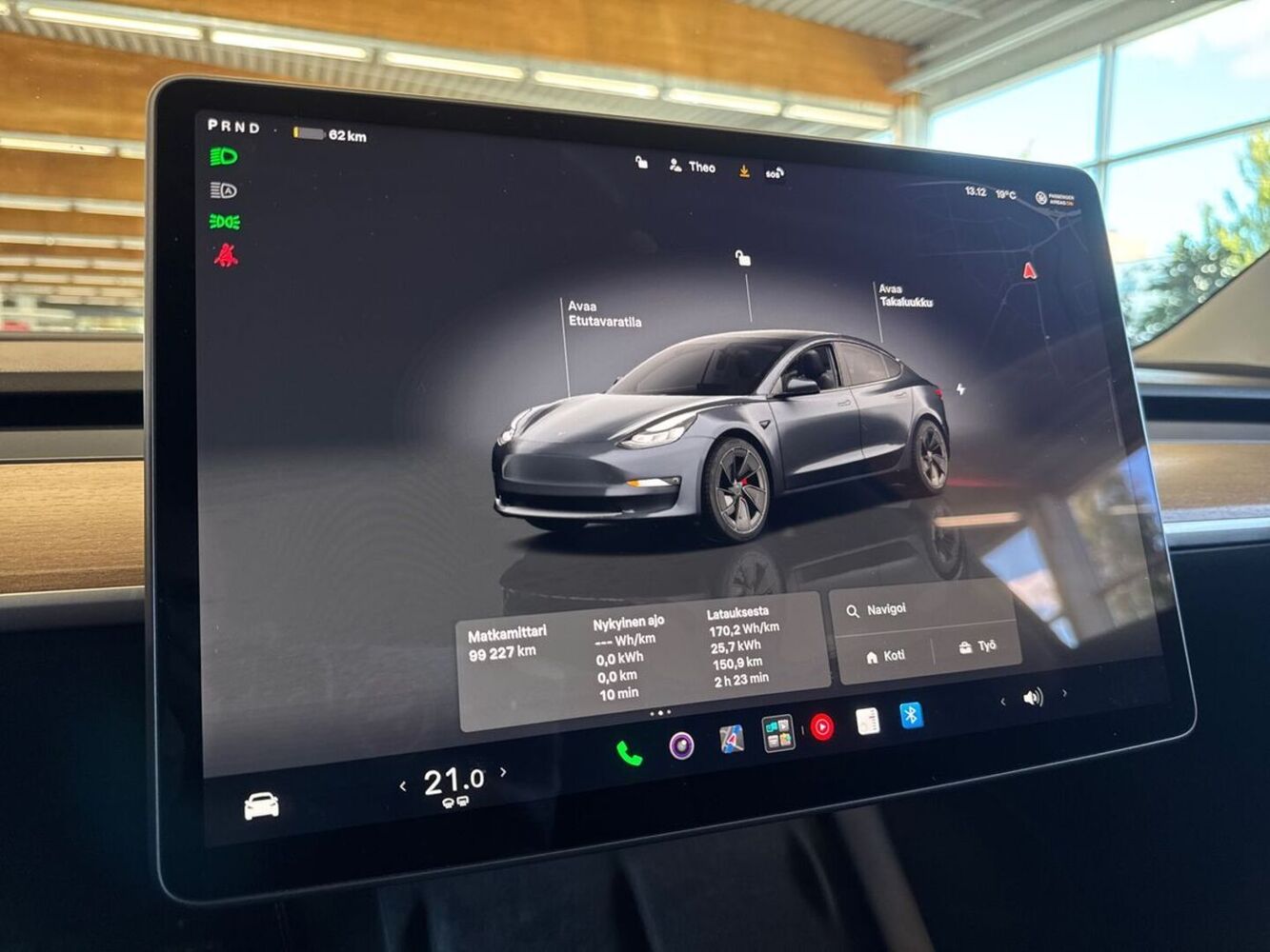 Tesla Model 3 vaihtoauto