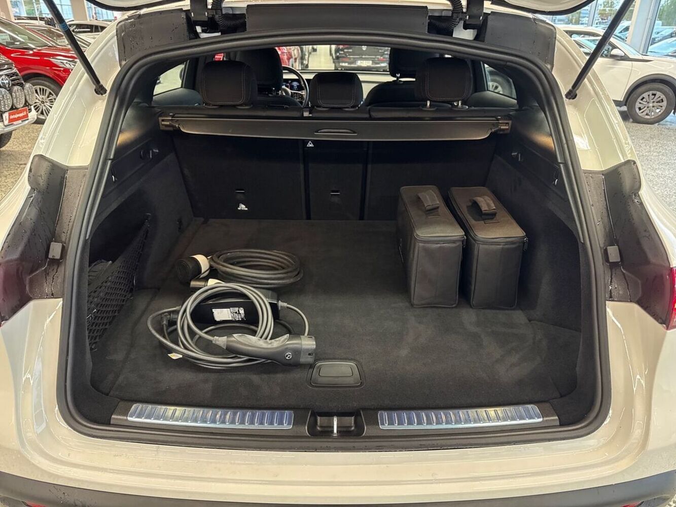 Mercedes-Benz EQC vaihtoauto
