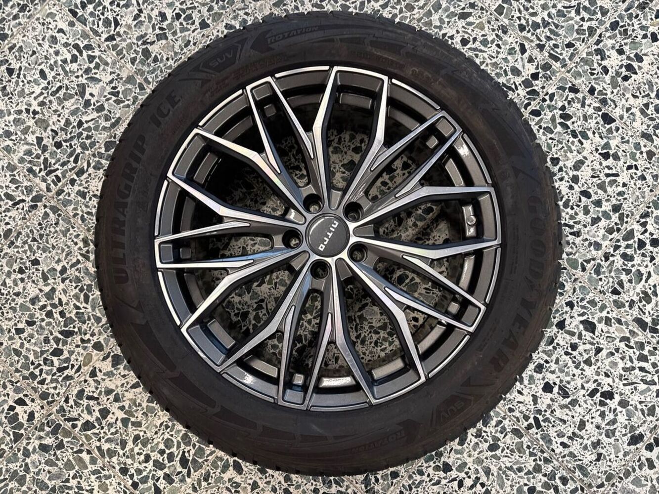 Mercedes-Benz EQC vaihtoauto