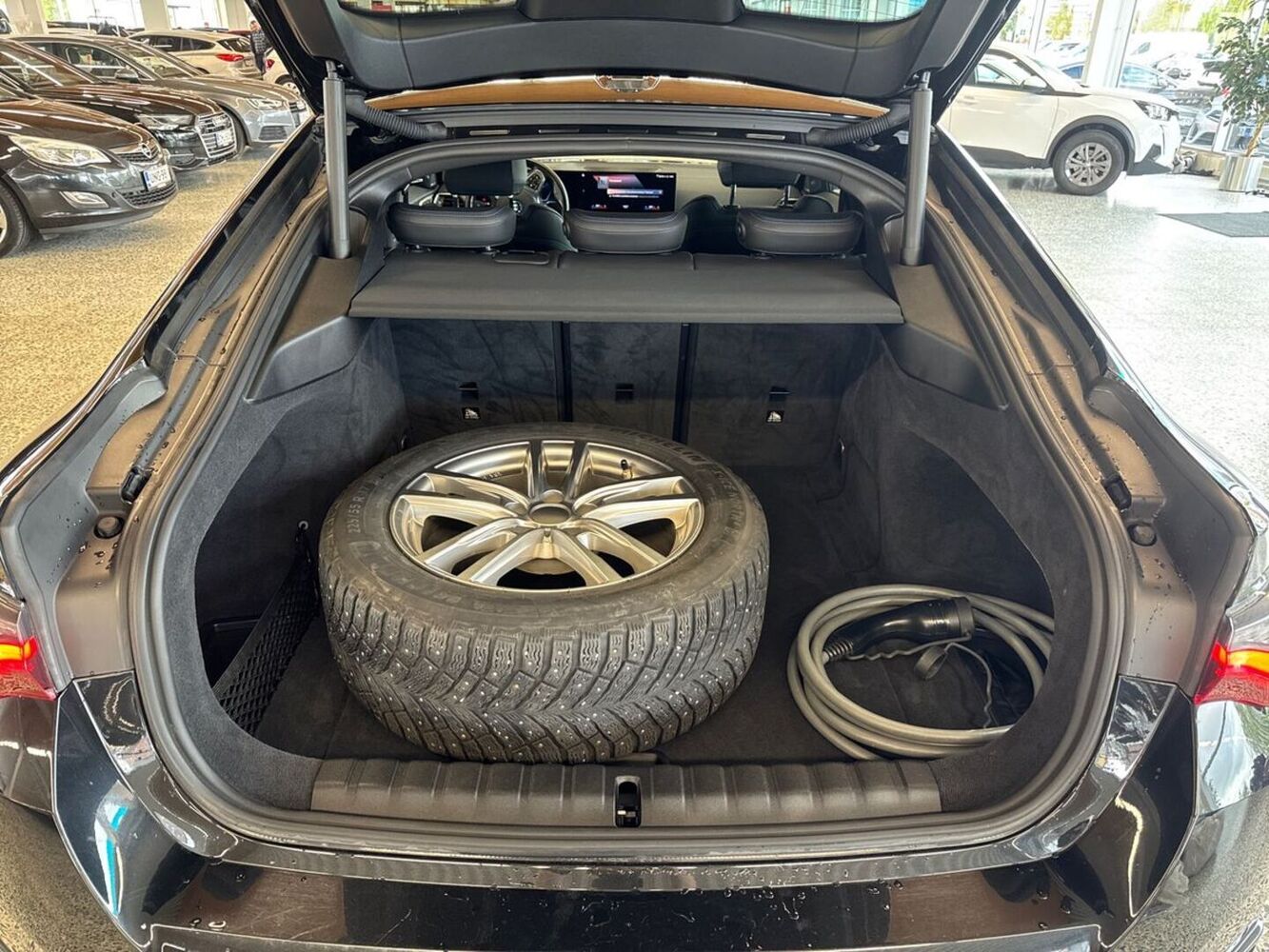BMW i4 vaihtoauto