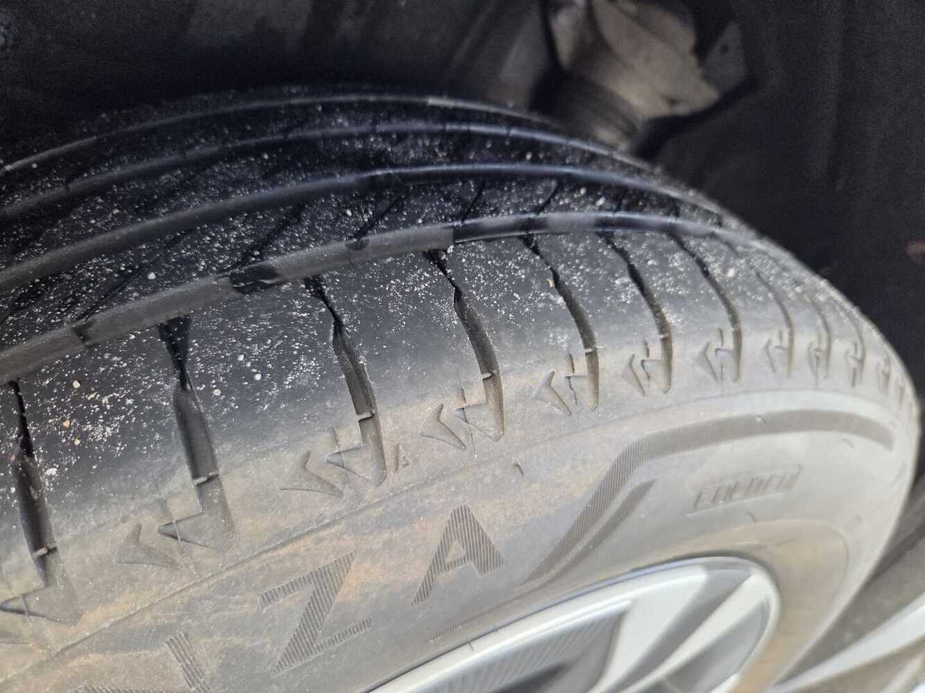 Toyota bZ4X vaihtoauto