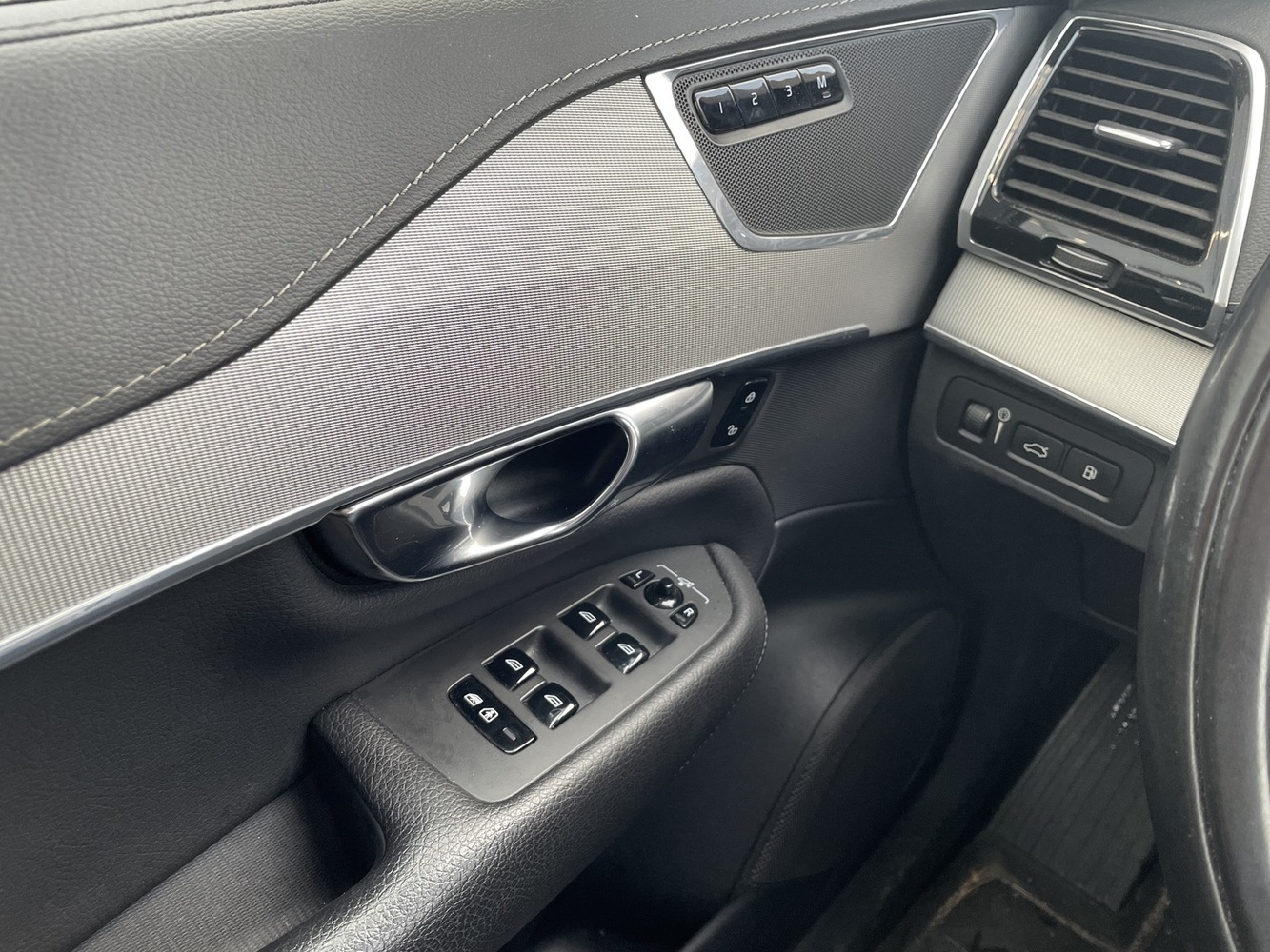 Volvo XC90 vaihtoauto