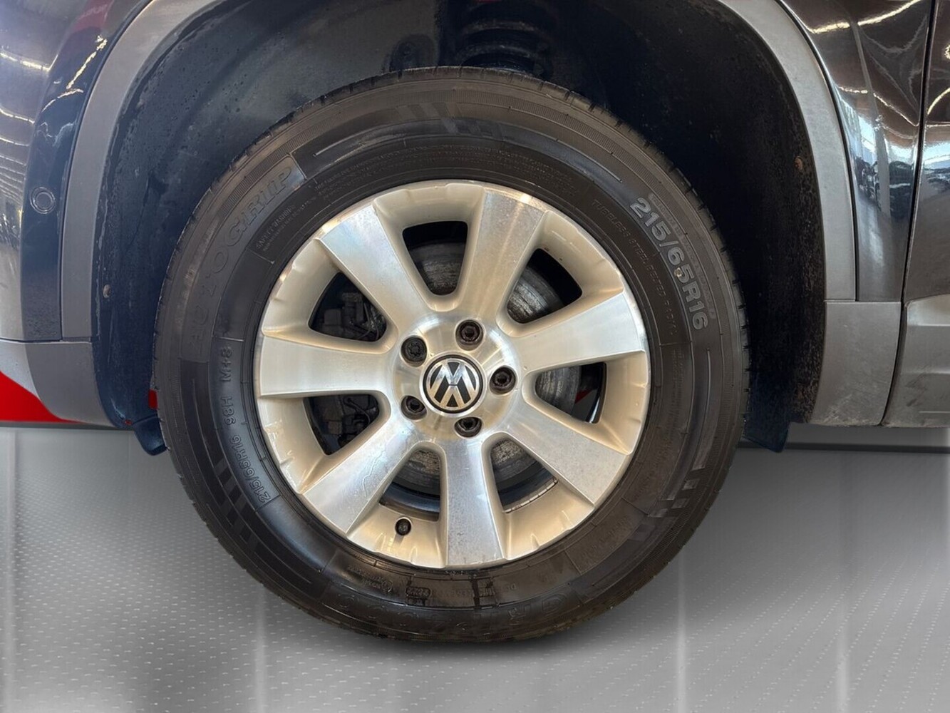 Volkswagen Tiguan vaihtoauto