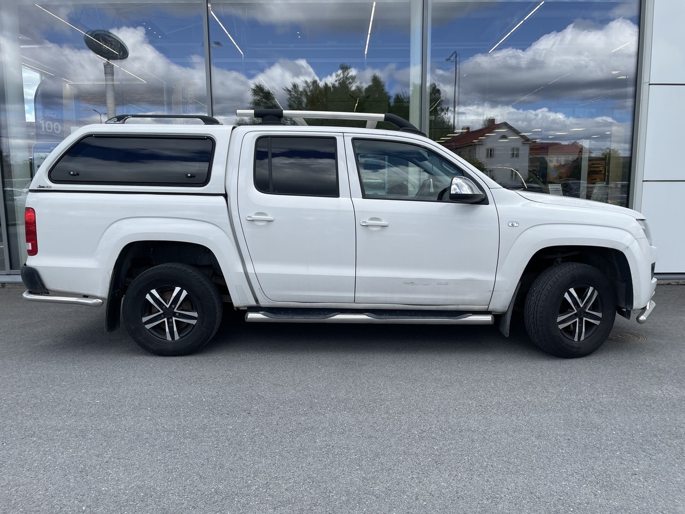 Volkswagen Amarok vaihtoauto