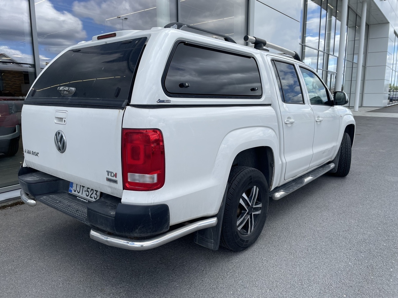 Volkswagen Amarok vaihtoauto
