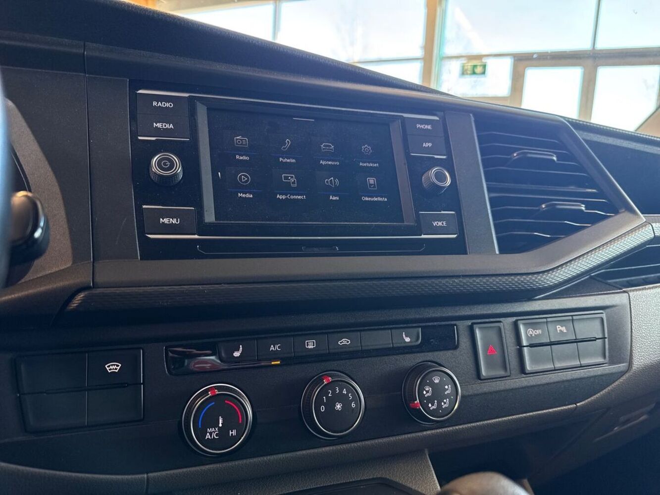 Volkswagen Transporter vaihtoauto