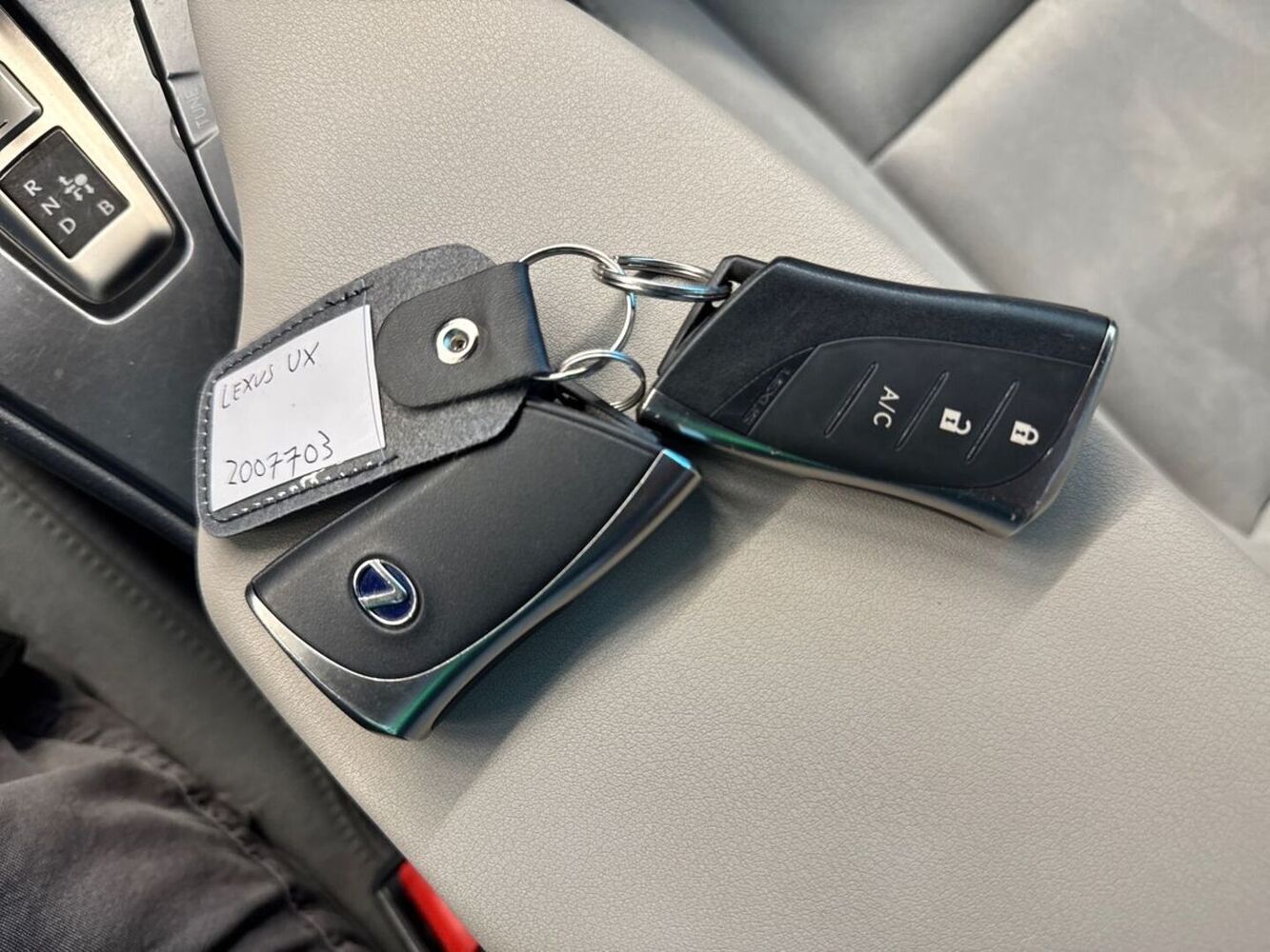 Lexus UX vaihtoauto