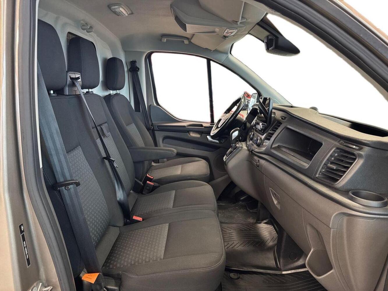 Ford Transit Custom vaihtoauto