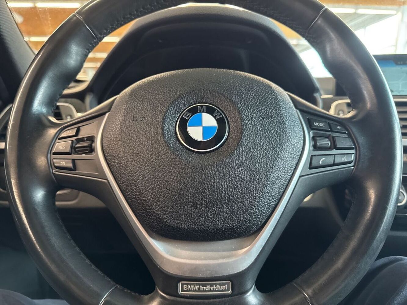BMW 330 vaihtoauto