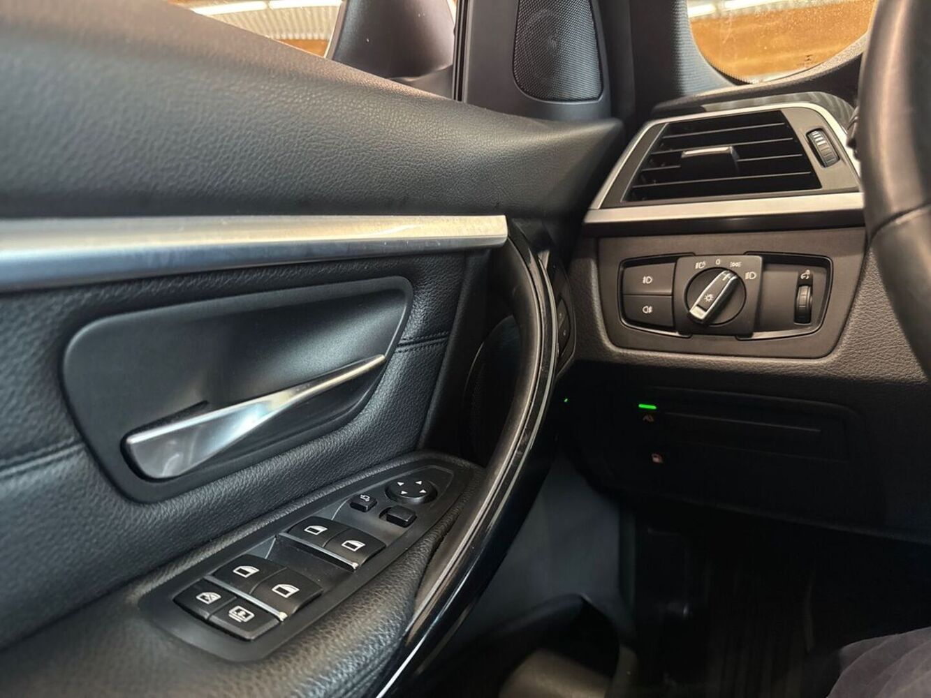 BMW 330 vaihtoauto