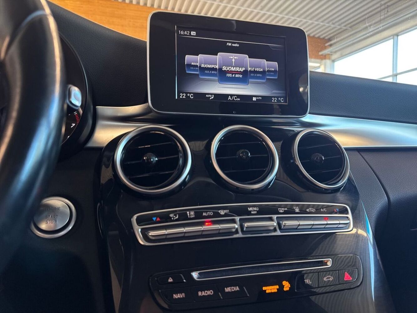 Mercedes-Benz C vaihtoauto