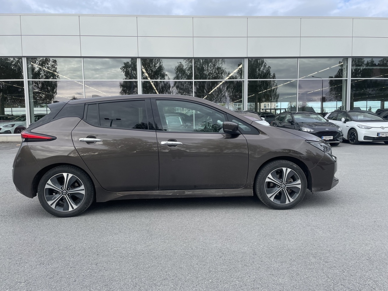 Nissan Leaf vaihtoauto