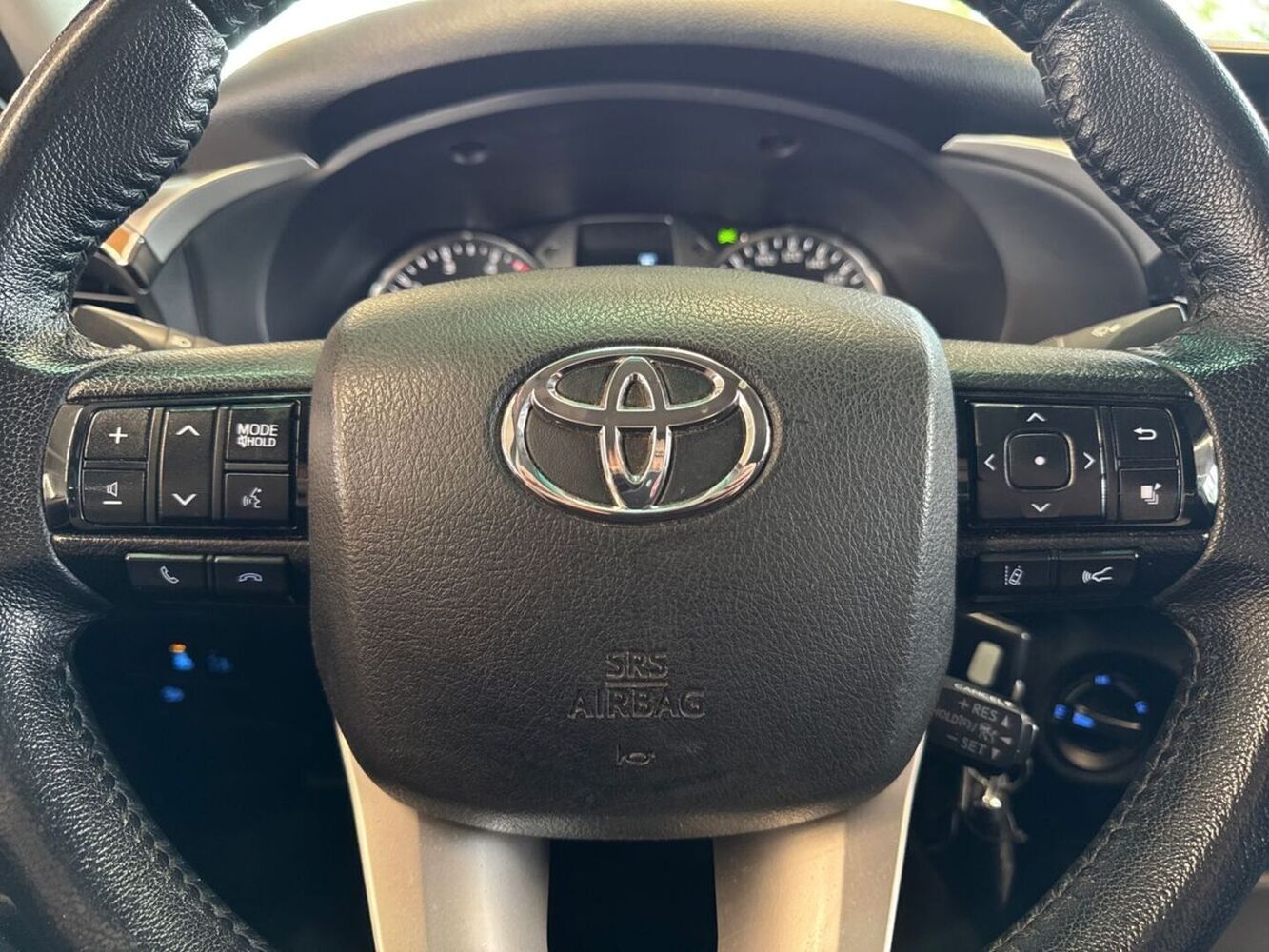 Toyota Hilux vaihtoauto