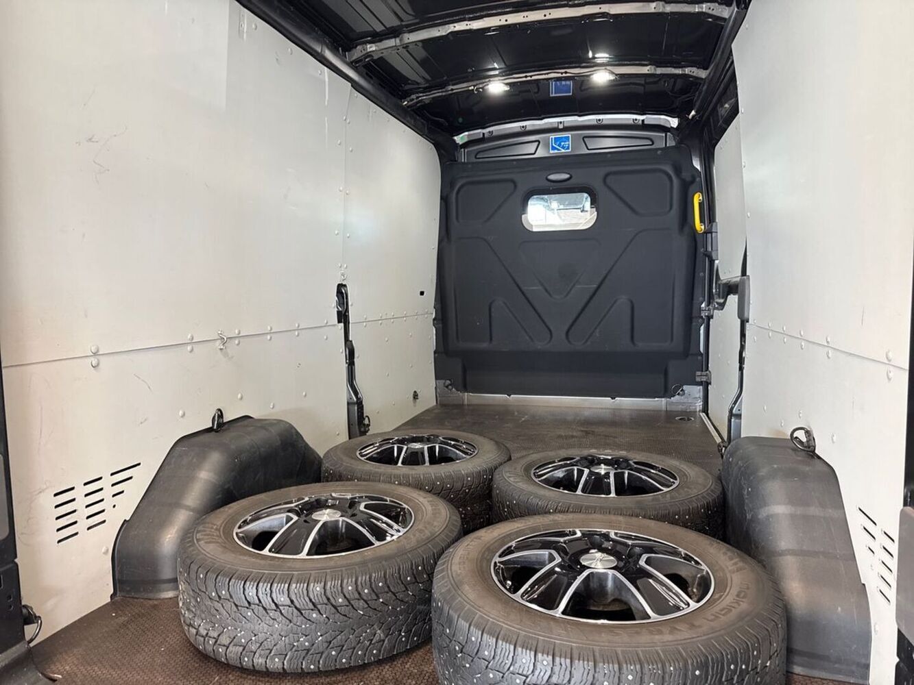 Ford Transit vaihtoauto