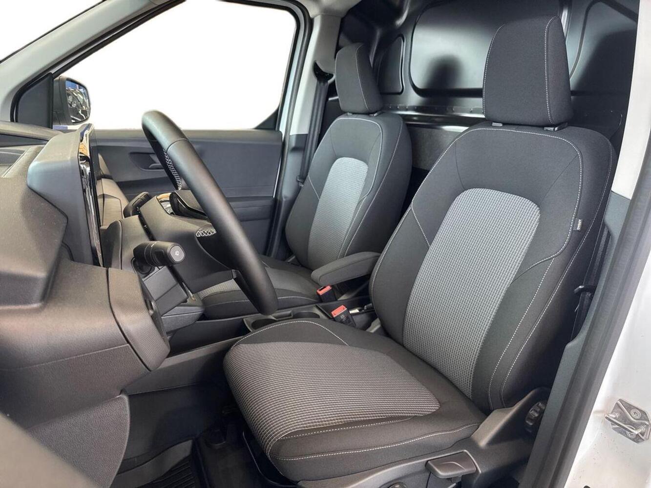 Ford Transit Courier vaihtoauto
