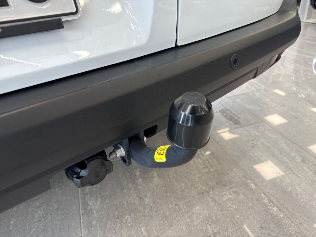 Ford Transit Courier vaihtoauto