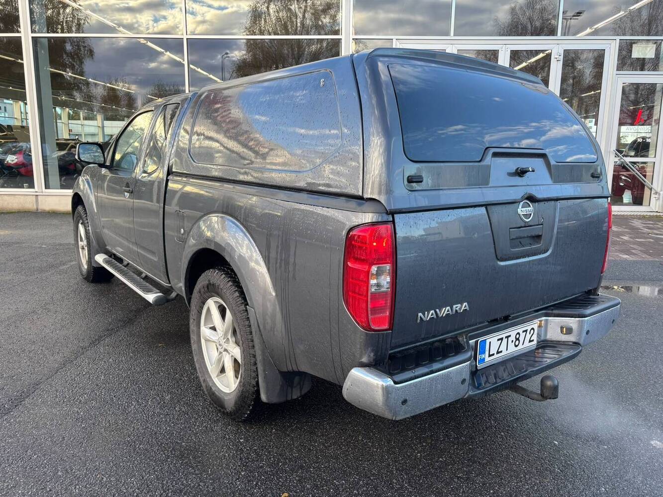 Nissan Navara vaihtoauto