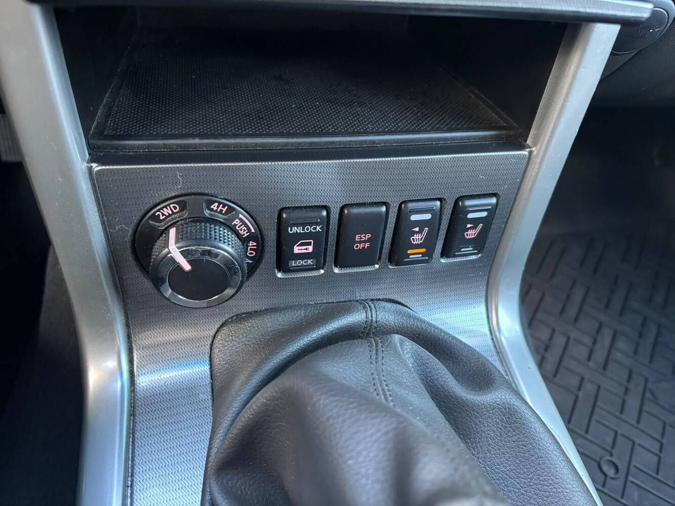 Nissan Navara vaihtoauto