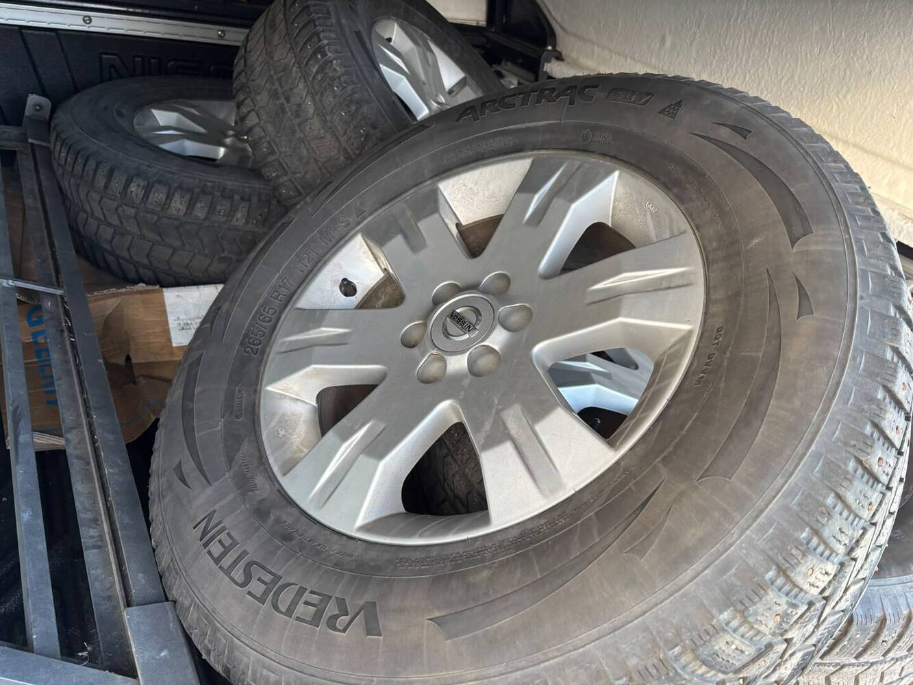 Nissan Navara vaihtoauto