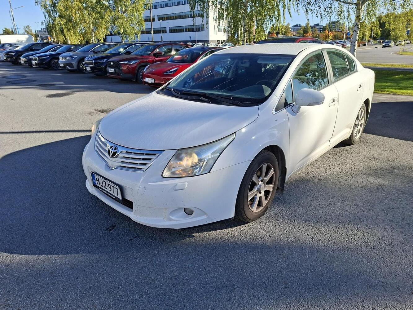 Toyota Avensis vaihtoauto