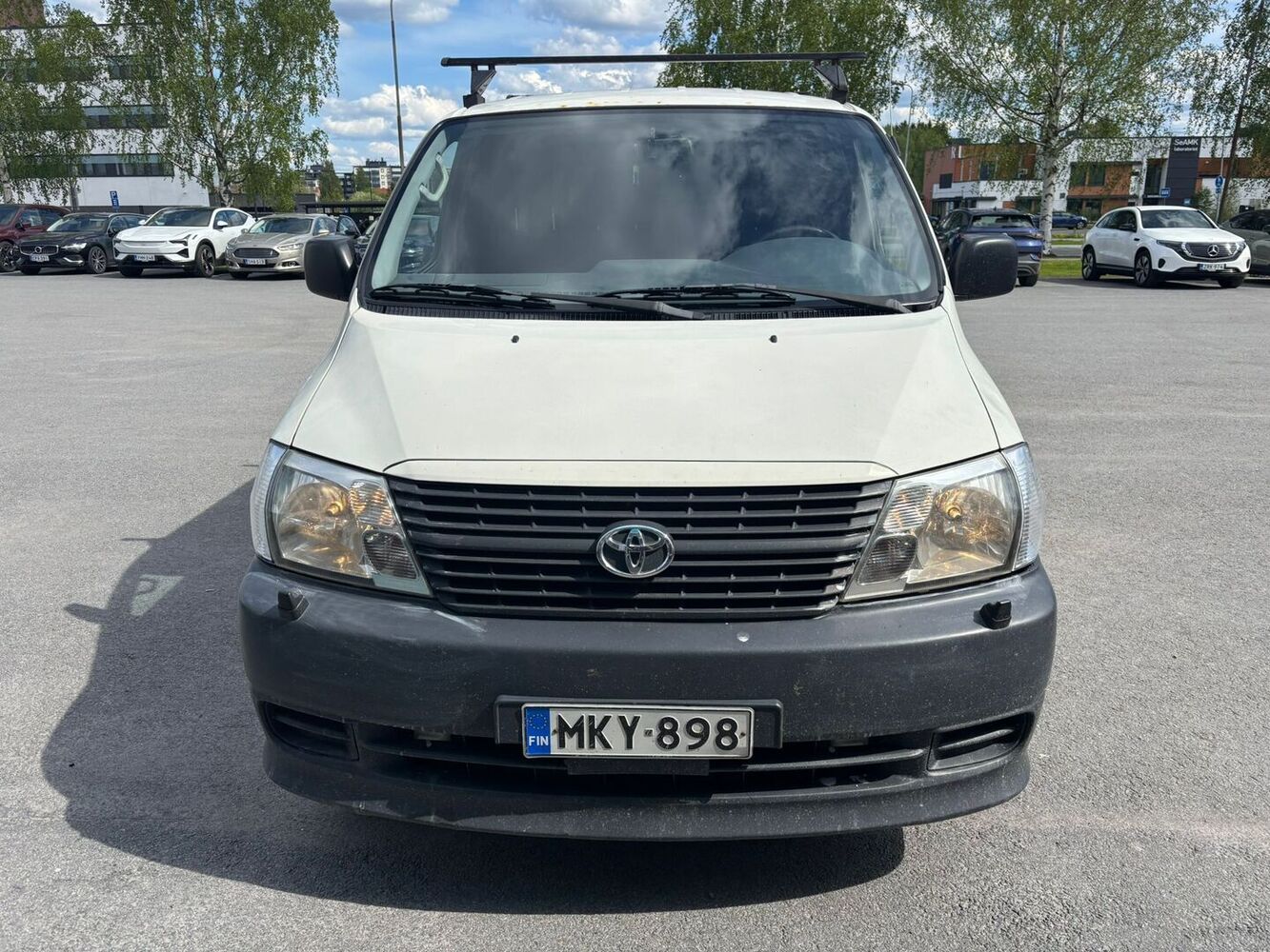 Toyota Hiace vaihtoauto