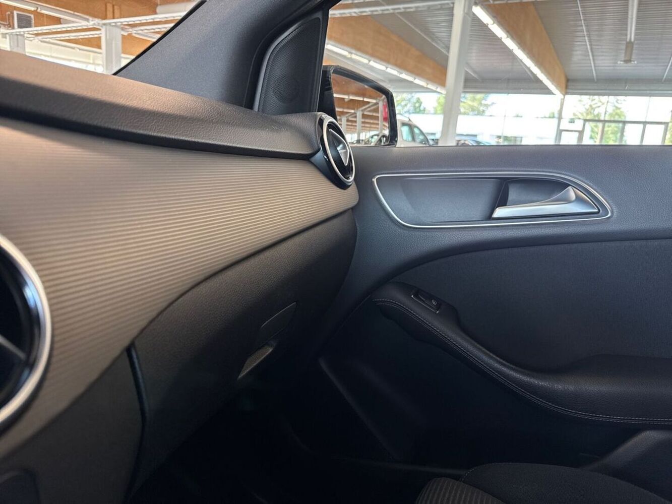 Mercedes-Benz B vaihtoauto