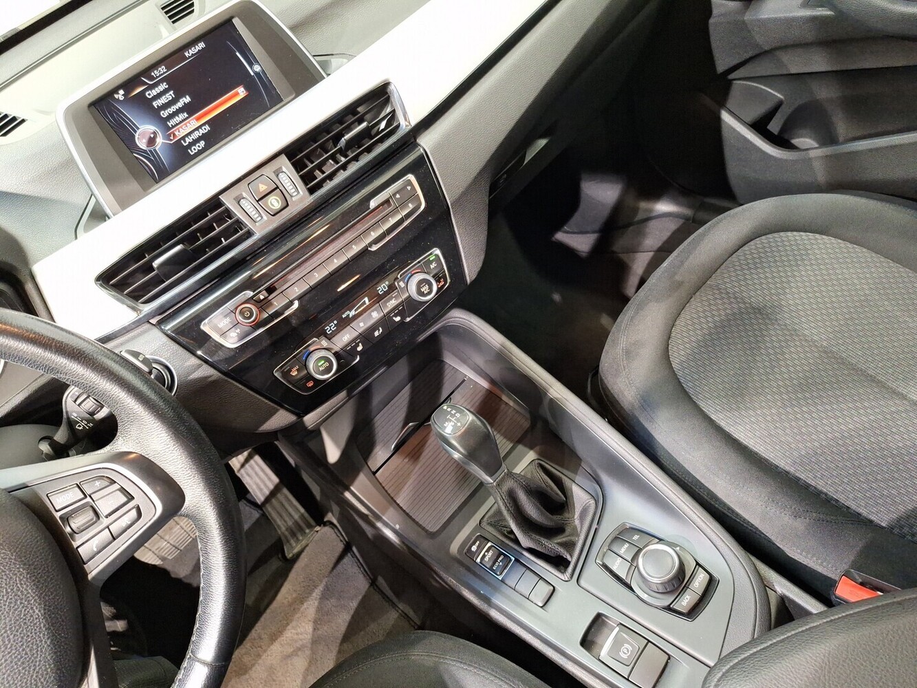 BMW X1 vaihtoauto