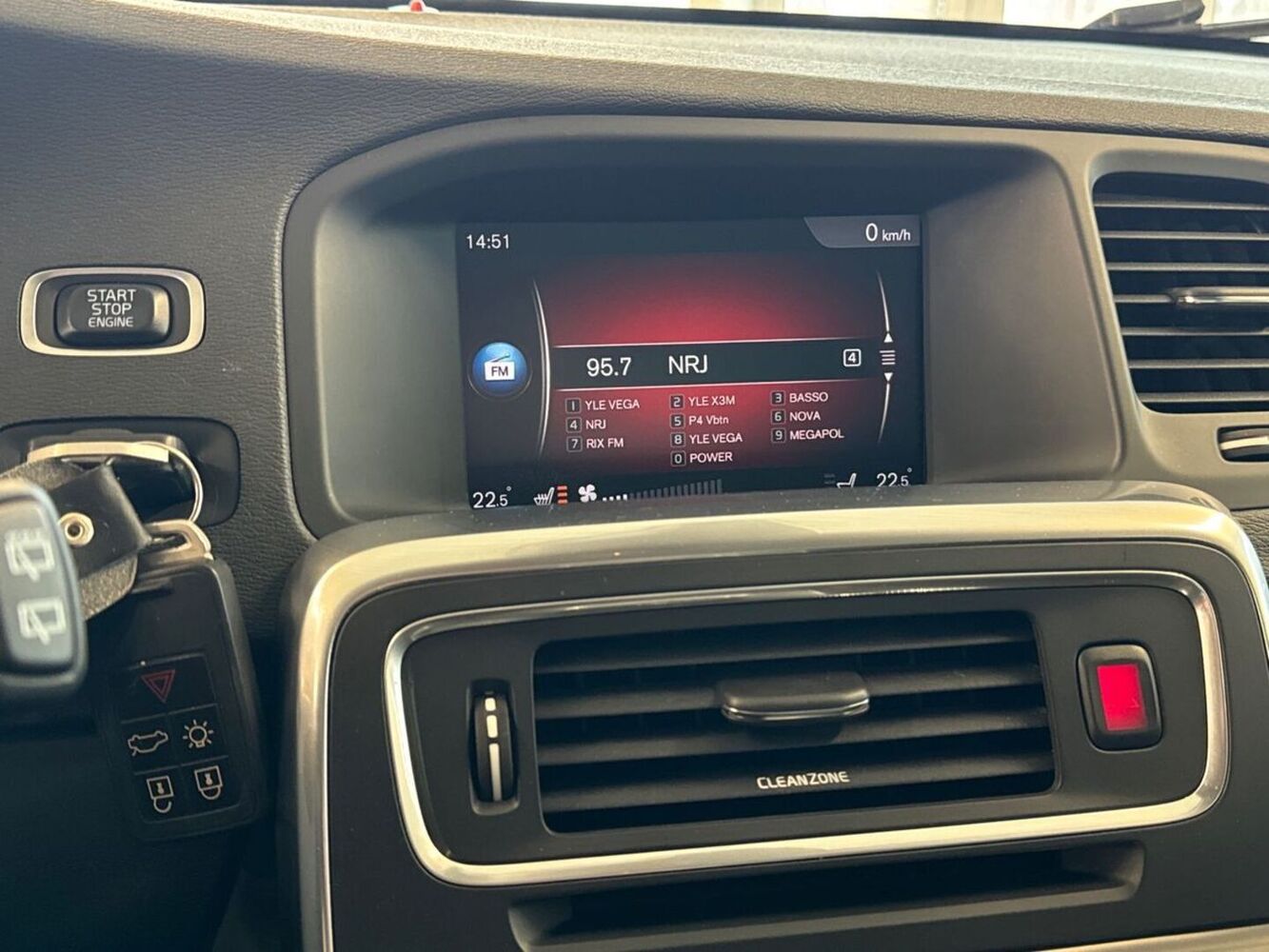 Volvo V60 Cross Country vaihtoauto