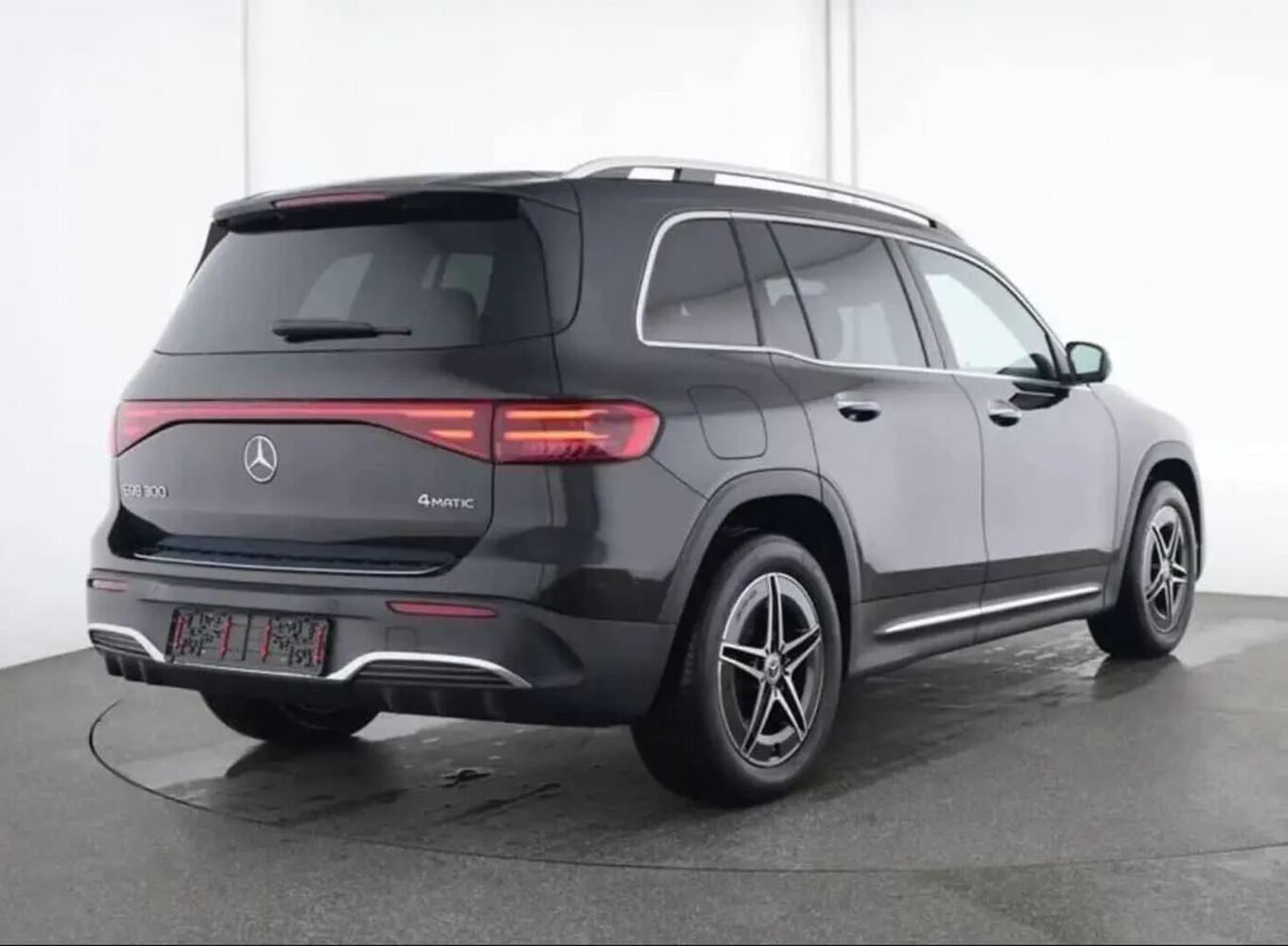 Mercedes-Benz EQB vaihtoauto