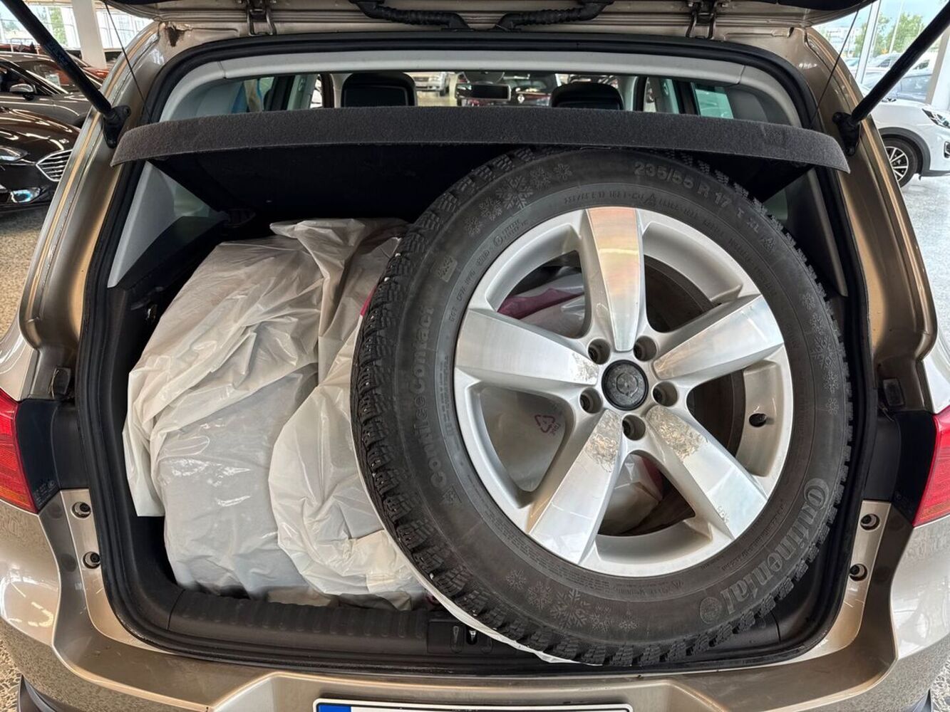 Volkswagen Tiguan vaihtoauto