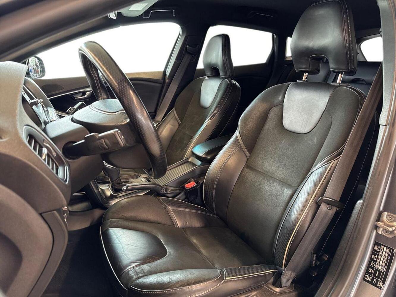Volvo V40 vaihtoauto