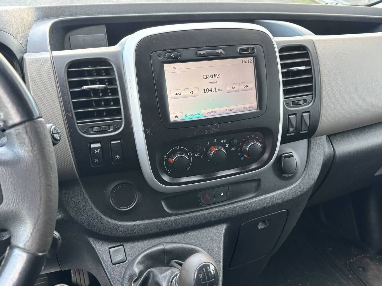 Renault Trafic vaihtoauto