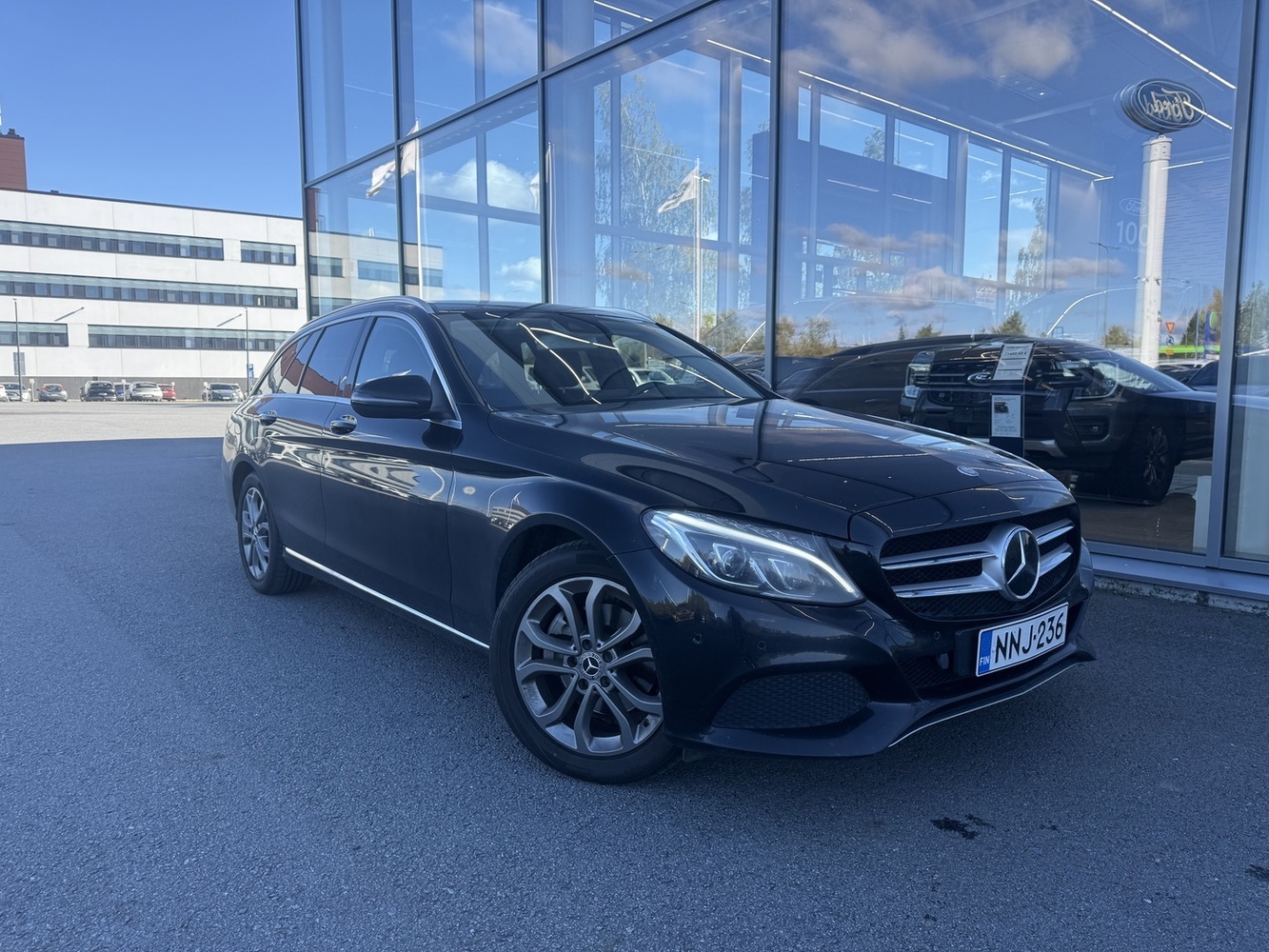Mercedes-Benz C vaihtoauto
