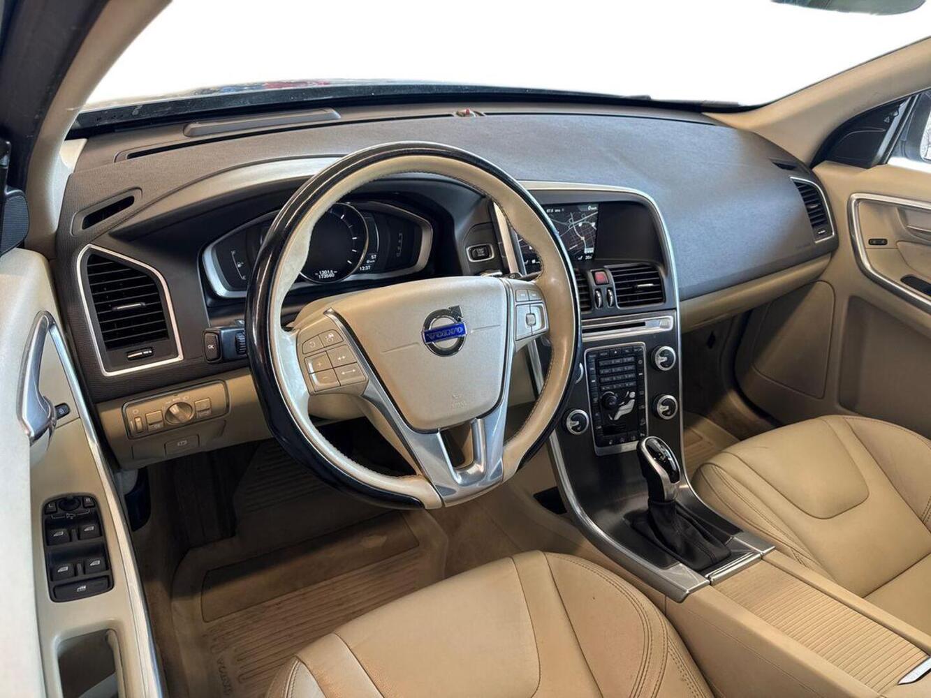 Volvo XC60 vaihtoauto