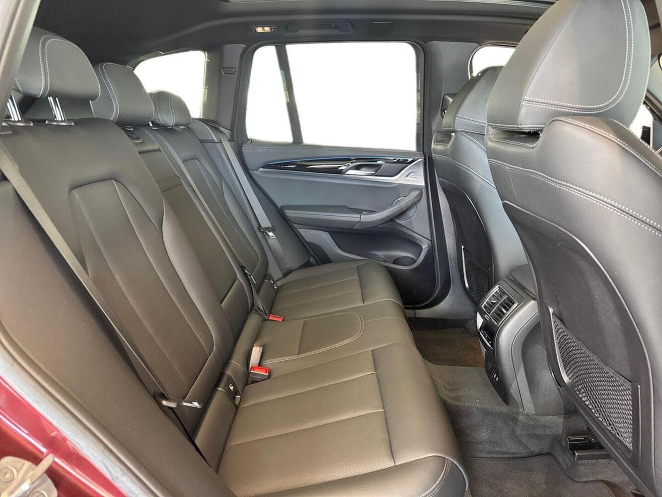 BMW iX3 vaihtoauto