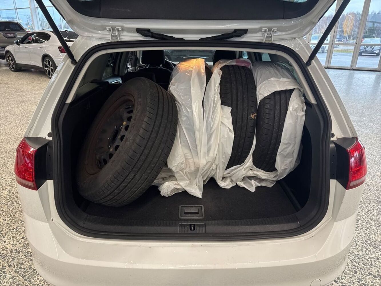 Volkswagen Golf vaihtoauto