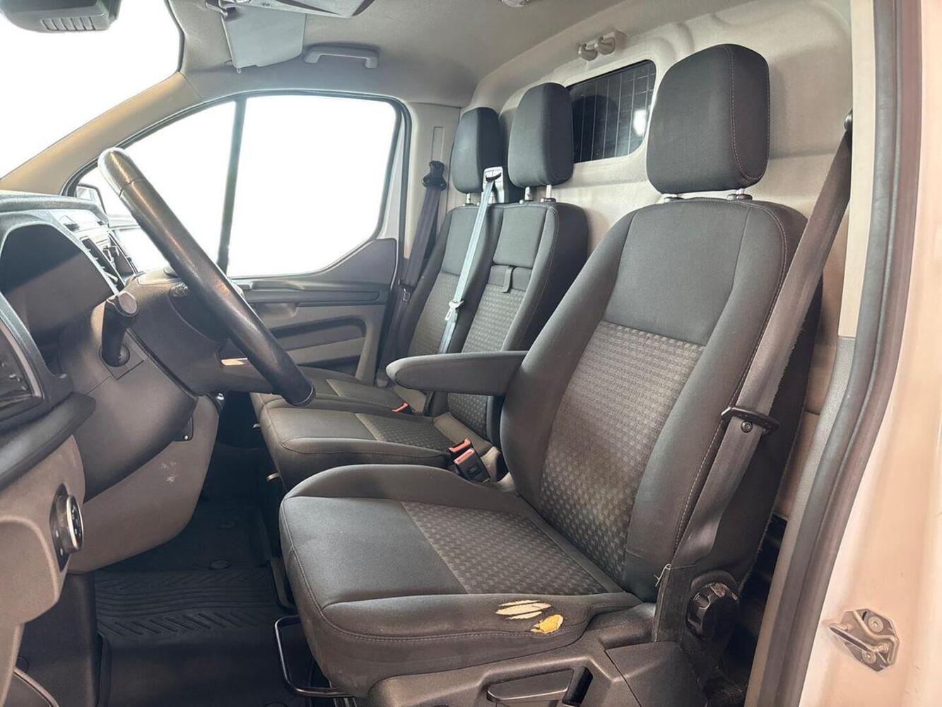 Ford Transit Custom vaihtoauto