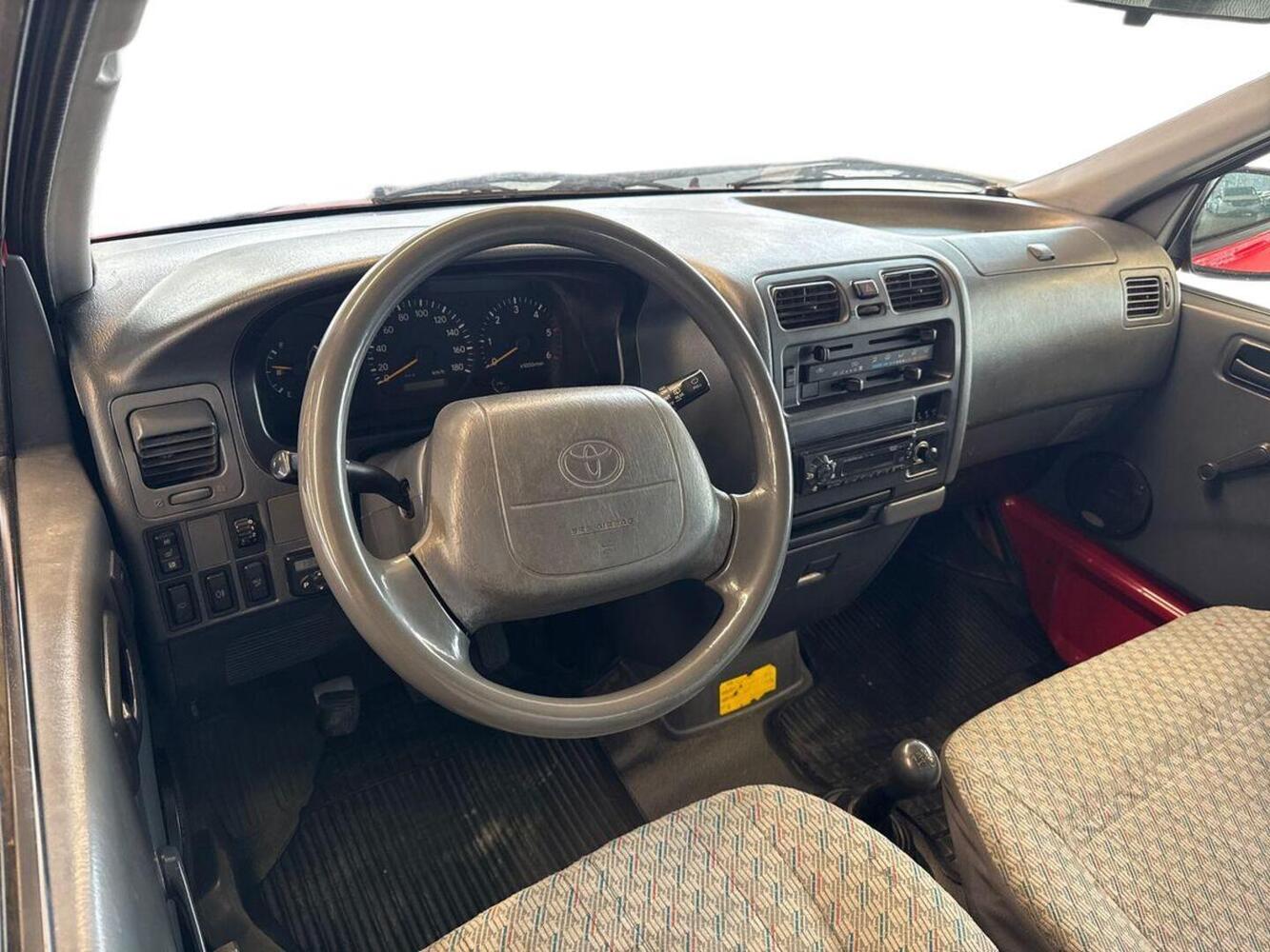 Toyota Hiace vaihtoauto