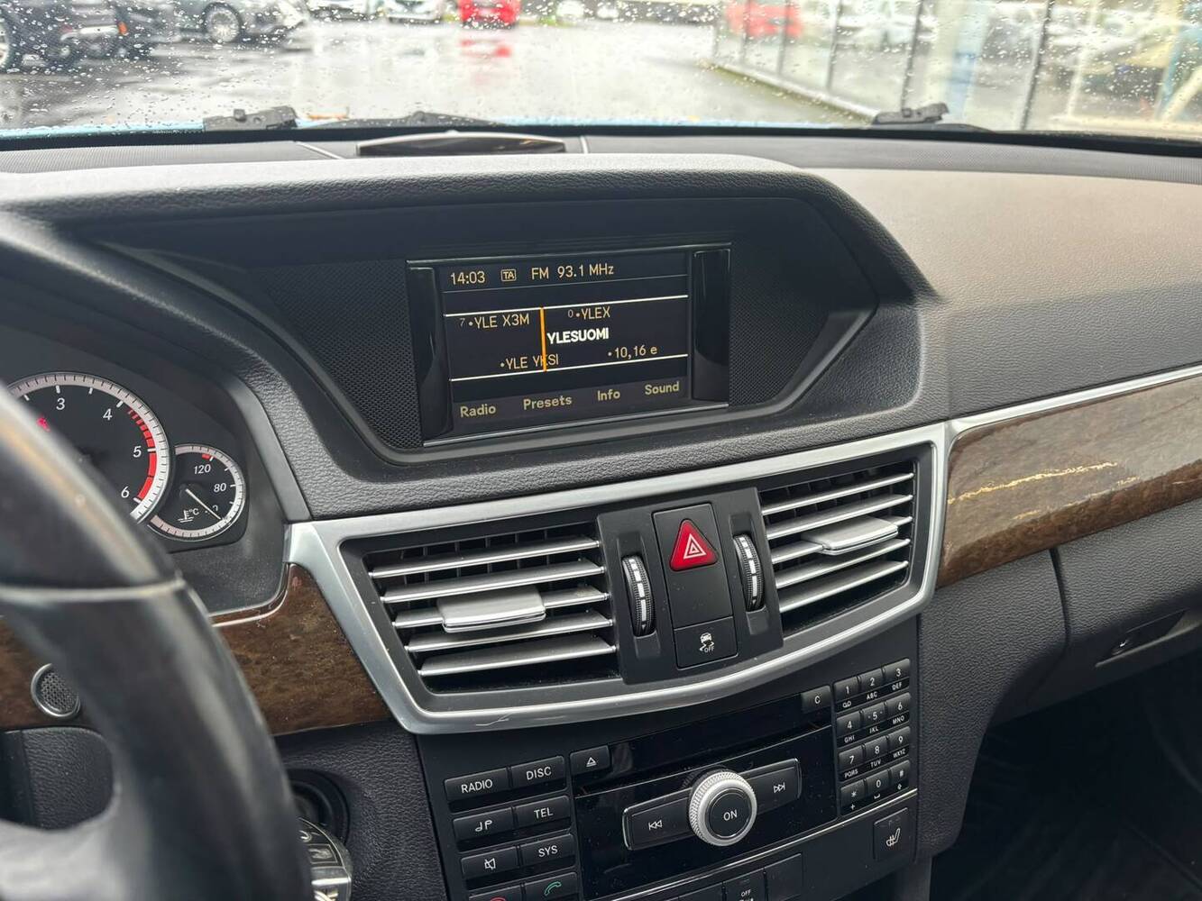 Mercedes-Benz E vaihtoauto