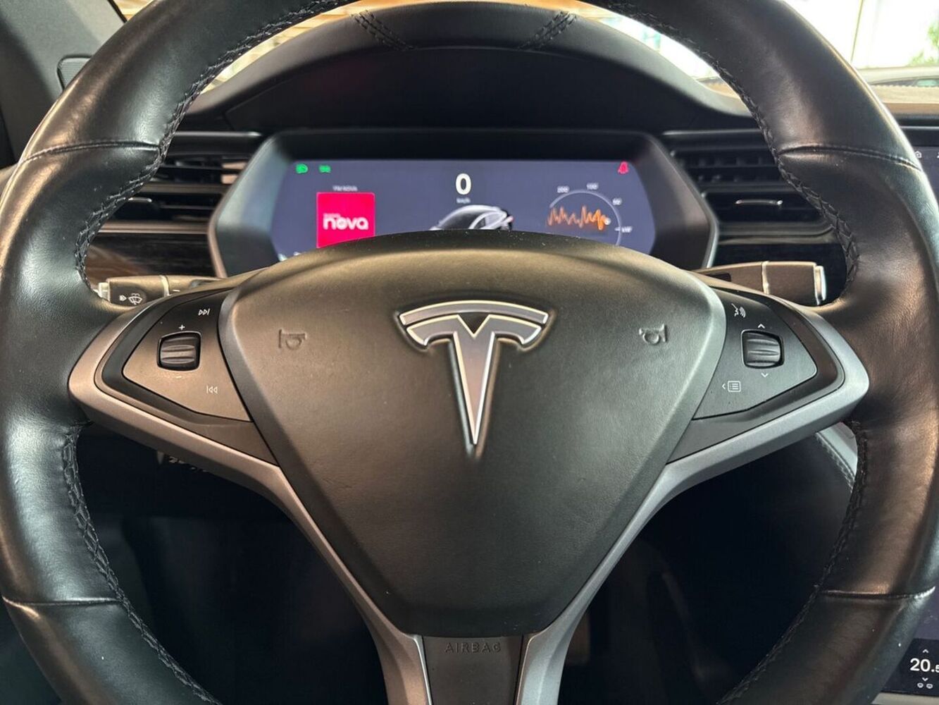 Tesla Model X vaihtoauto