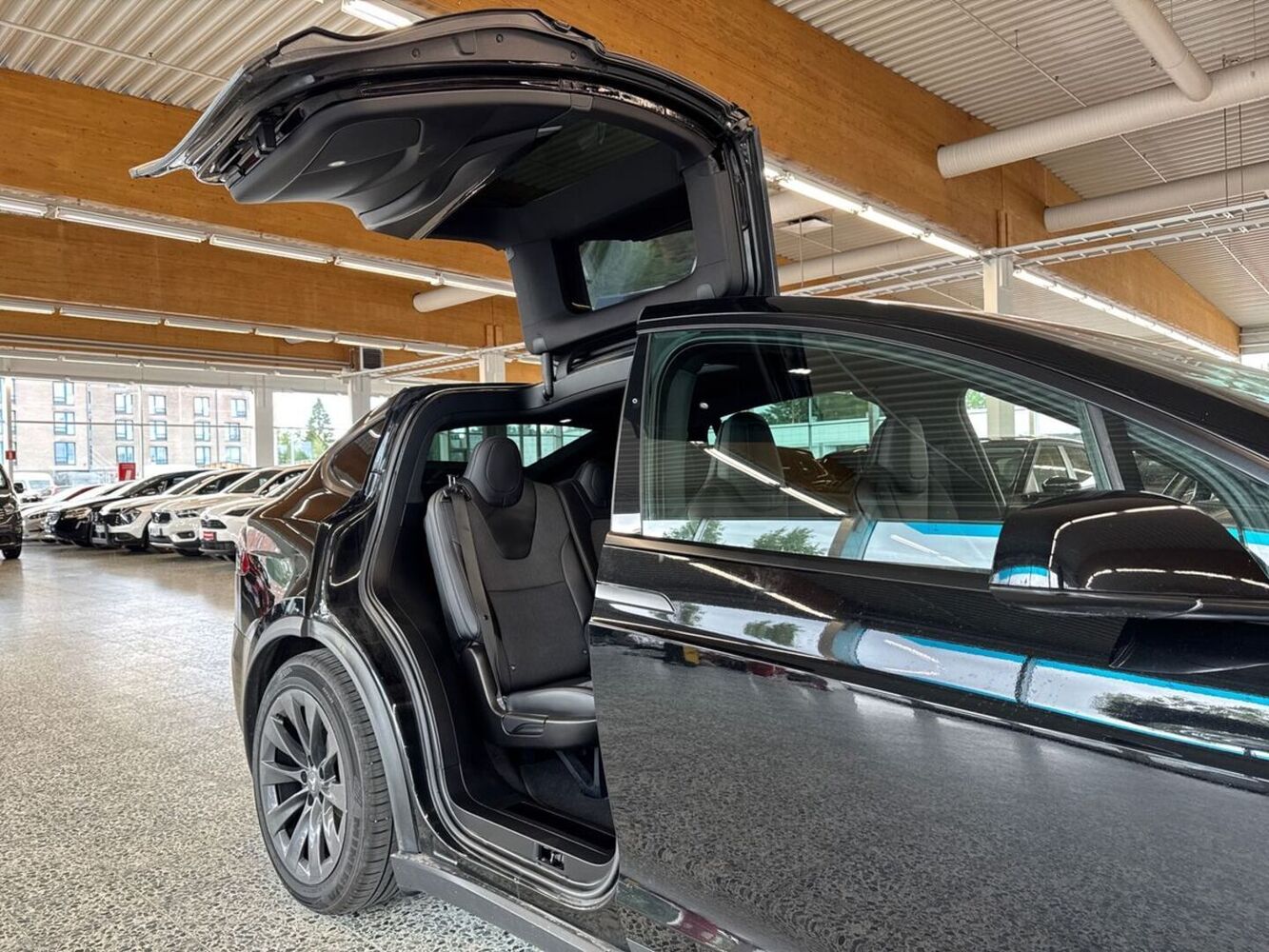 Tesla Model X vaihtoauto
