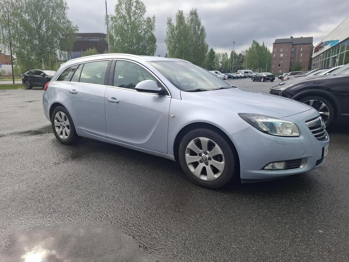 Opel Insignia vaihtoauto