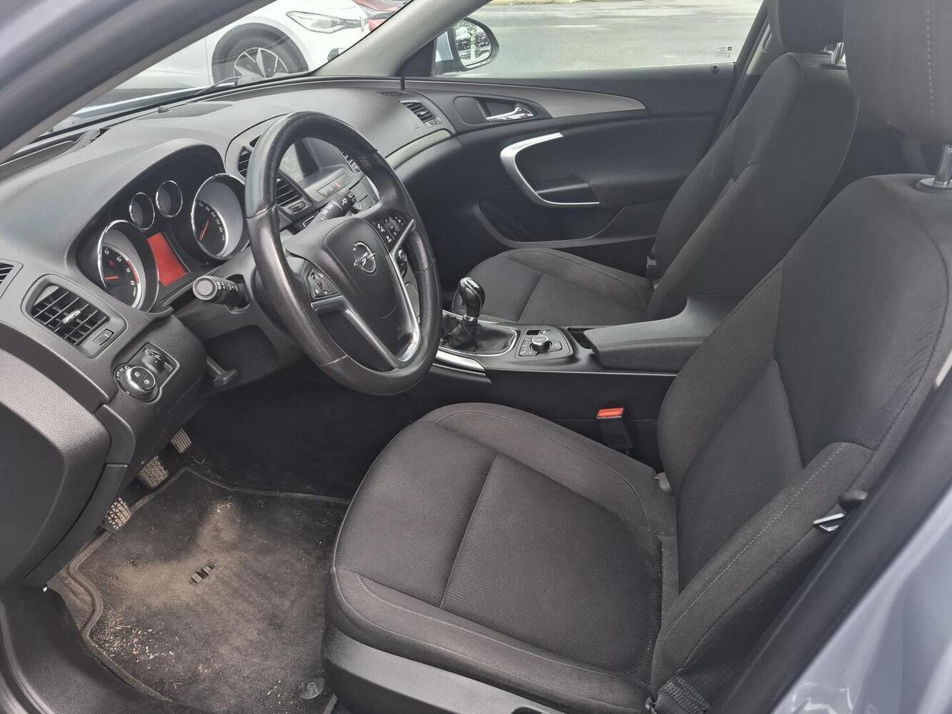 Opel Insignia vaihtoauto