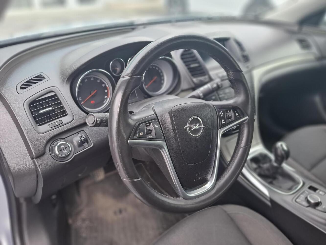 Opel Insignia vaihtoauto