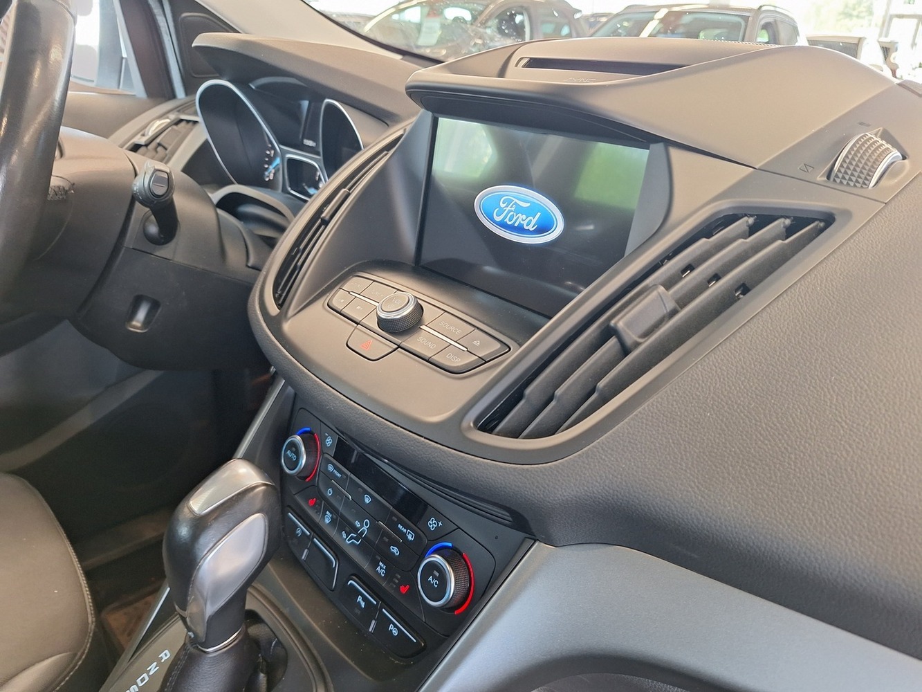 Ford Kuga vaihtoauto
