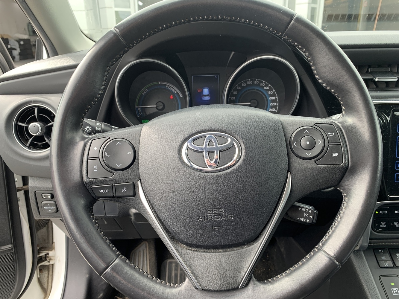 Toyota Auris vaihtoauto