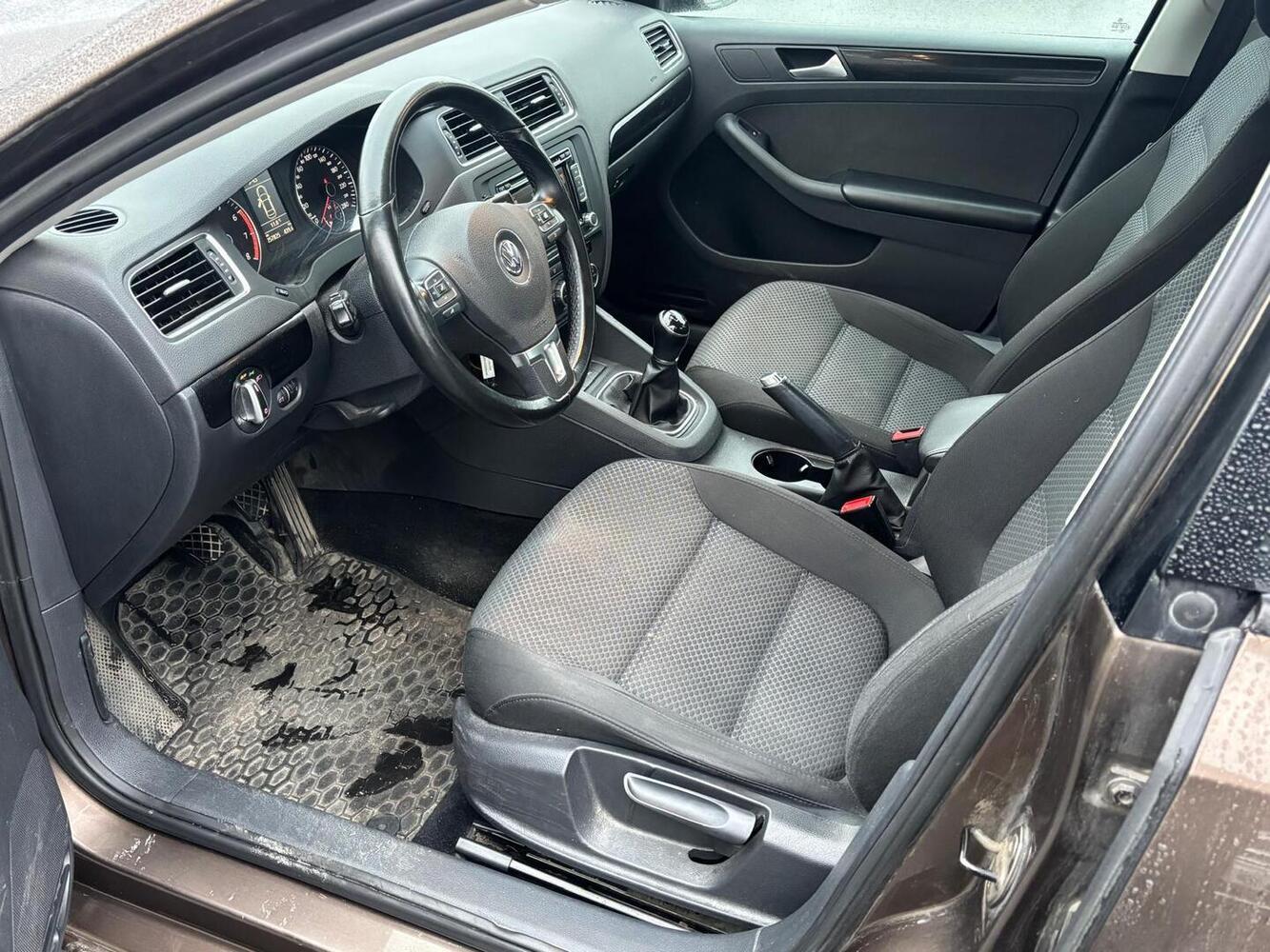 Volkswagen Jetta vaihtoauto